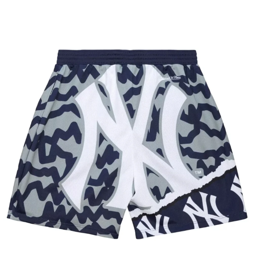 Mitchell & Ness New York Yankees Jumbotron 2.0 Sublimated Shorts Men's NWT - Picture 2 of 8